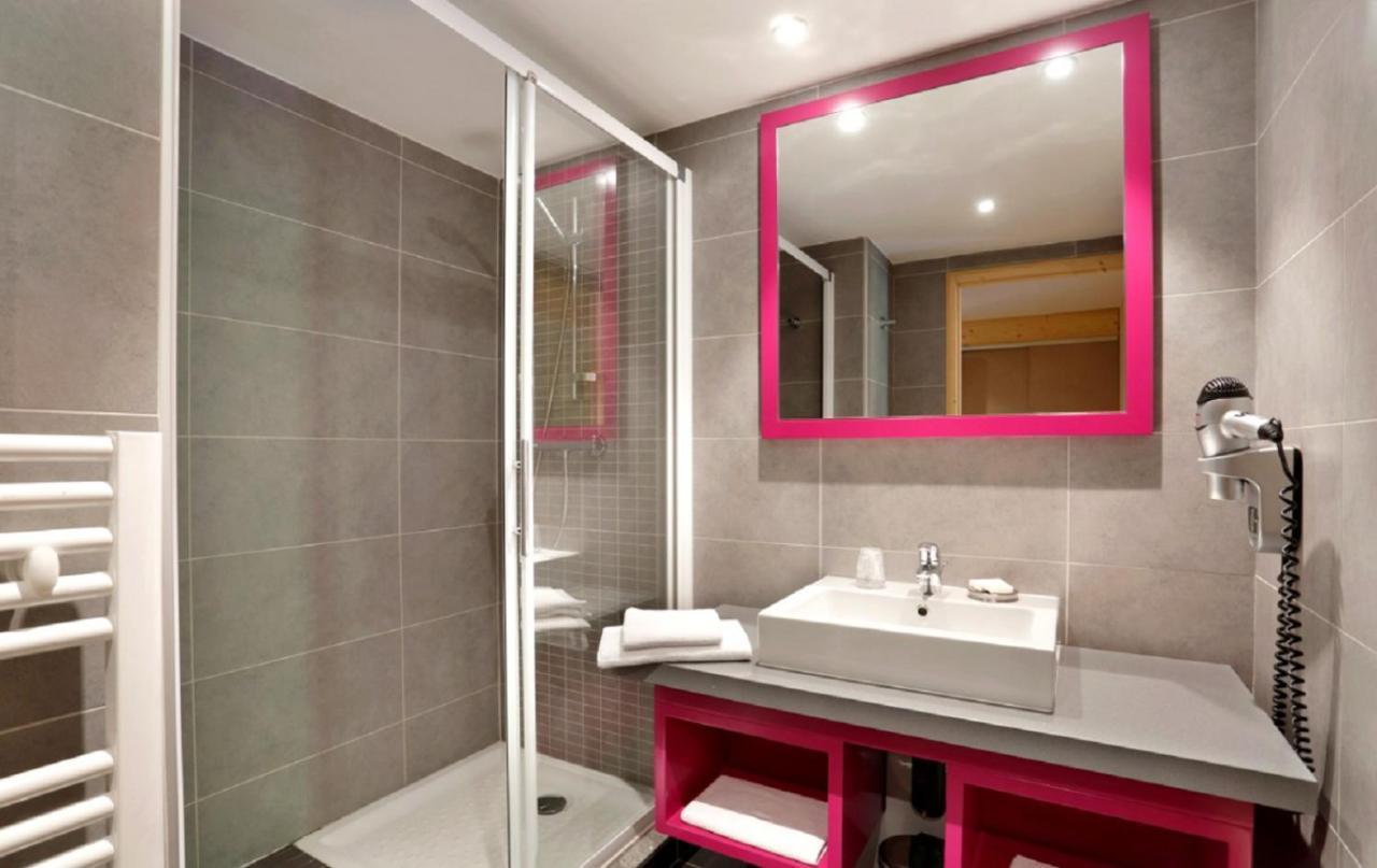 Hotel Les Roches 1500 à Mieussy Extérieur photo